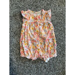 ❤️Carters Newborn Flower/Heart Romper